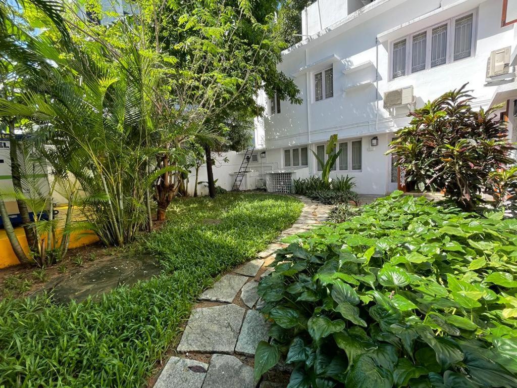 Hanu Reddy Residences - Nawab Habibullah Avenue Τσενάι Εξωτερικό φωτογραφία