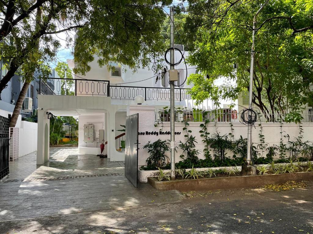 Hanu Reddy Residences - Nawab Habibullah Avenue Τσενάι Εξωτερικό φωτογραφία