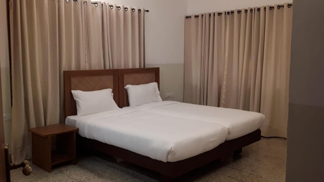 Hanu Reddy Residences - Nawab Habibullah Avenue Τσενάι Εξωτερικό φωτογραφία